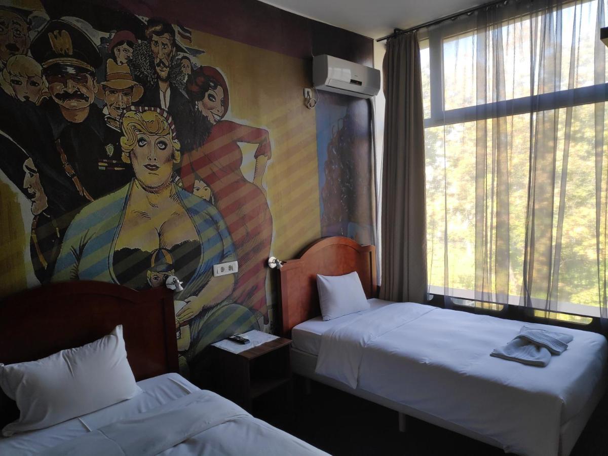 Hostel Log Inn سكوبجي المظهر الخارجي الصورة