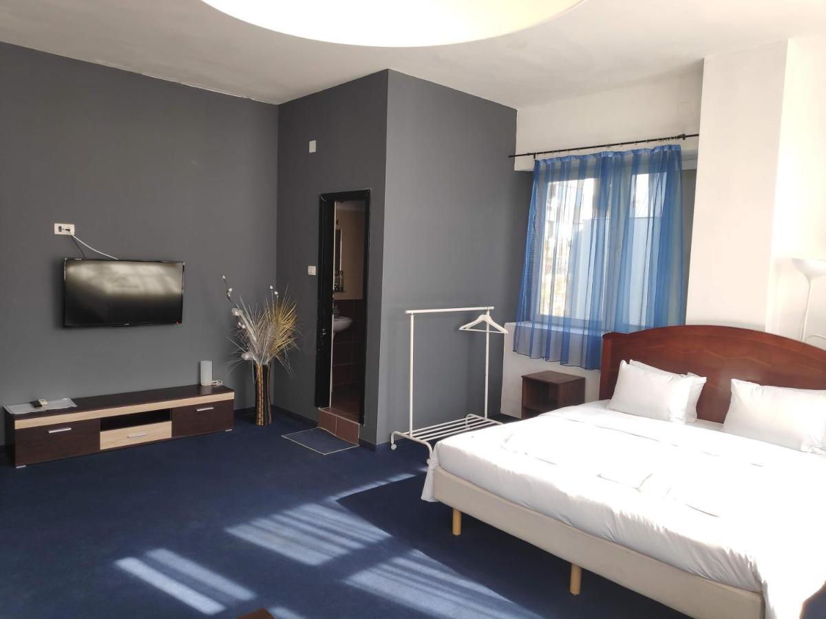 Hostel Log Inn سكوبجي المظهر الخارجي الصورة