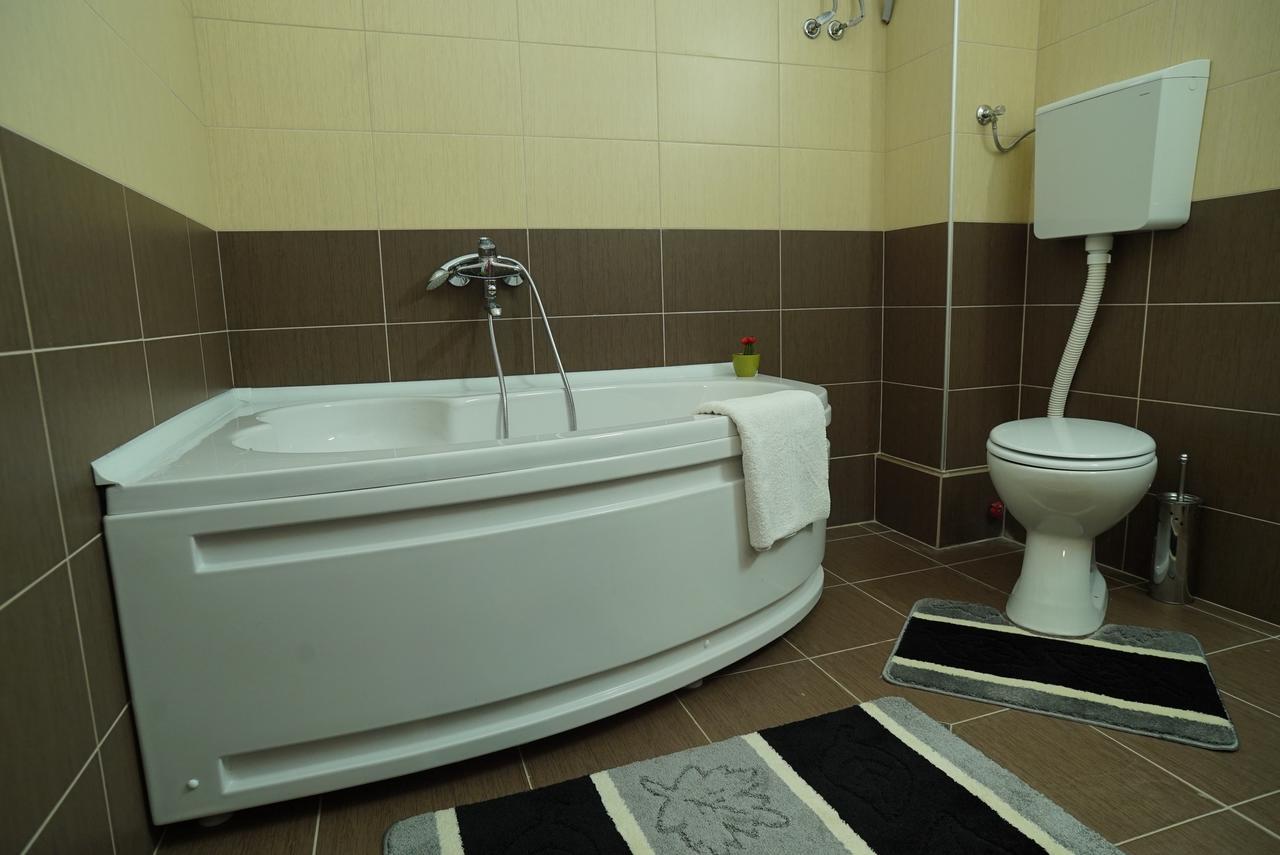 Hostel Log Inn سكوبجي المظهر الخارجي الصورة