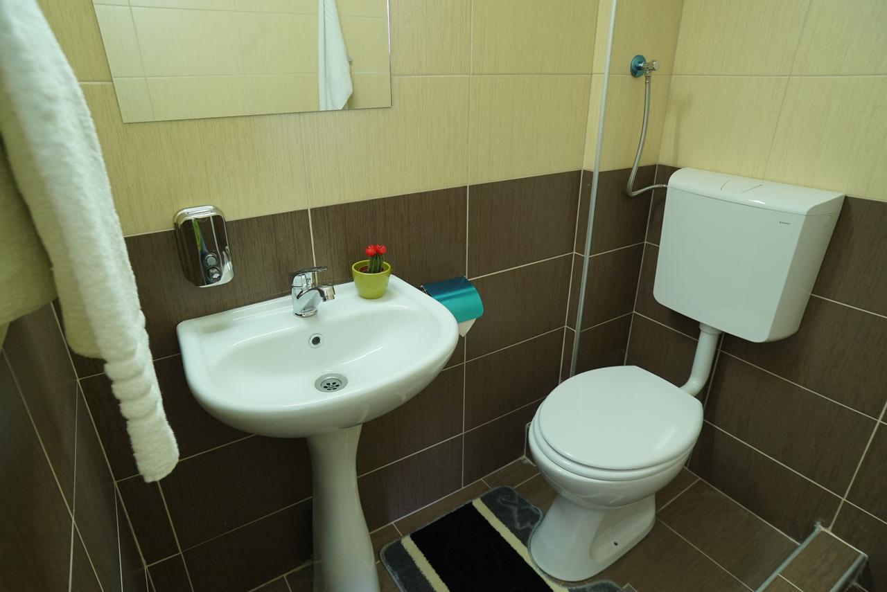 Hostel Log Inn سكوبجي المظهر الخارجي الصورة