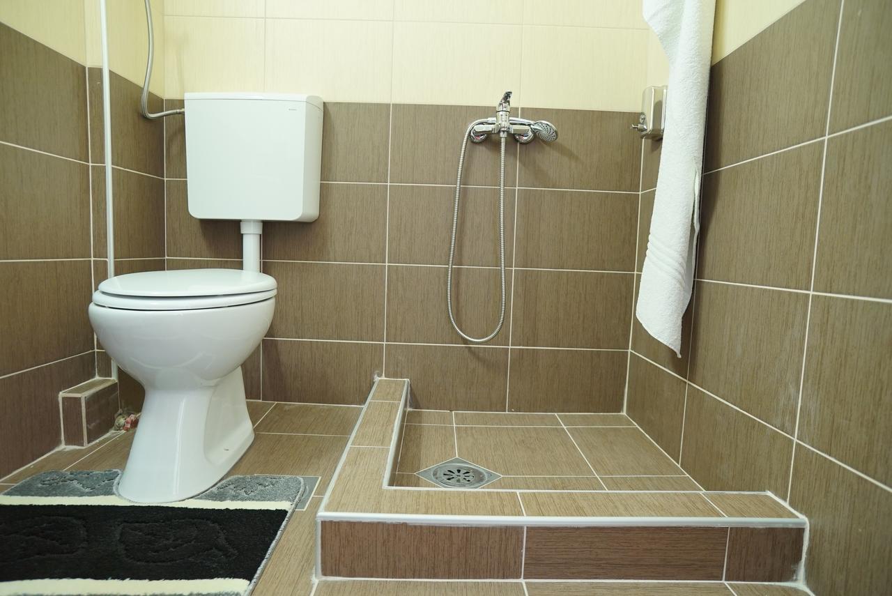 Hostel Log Inn سكوبجي المظهر الخارجي الصورة