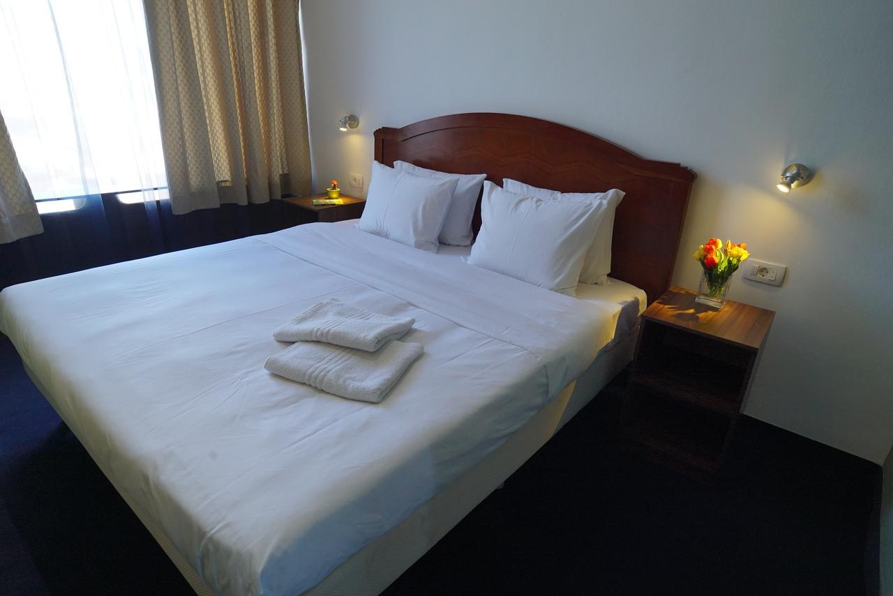 Hostel Log Inn سكوبجي المظهر الخارجي الصورة